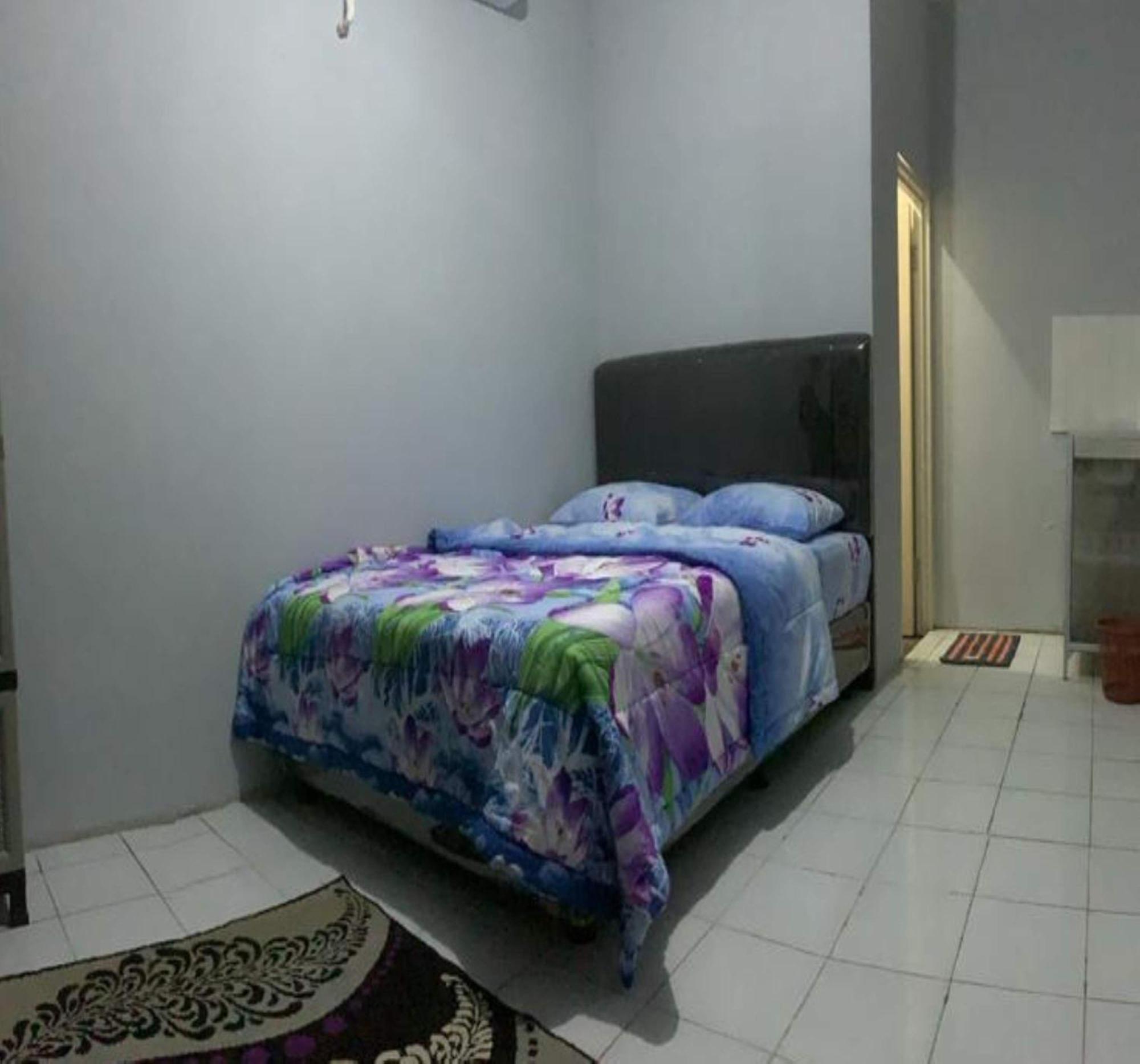 Oyo 94098 Fgh 1 2*