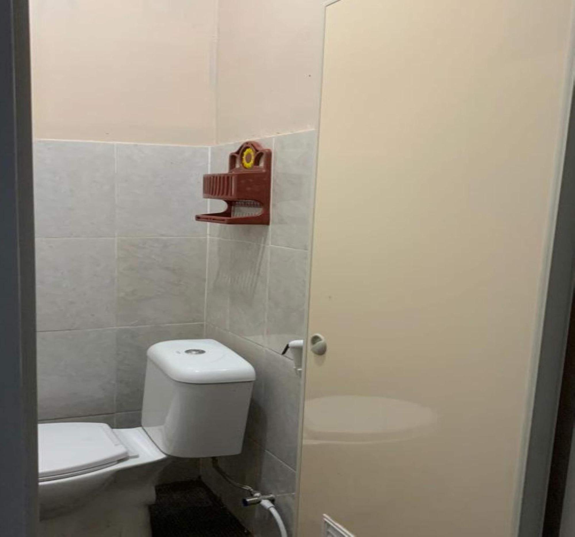 Hotel Oyo 94098 Fgh 1